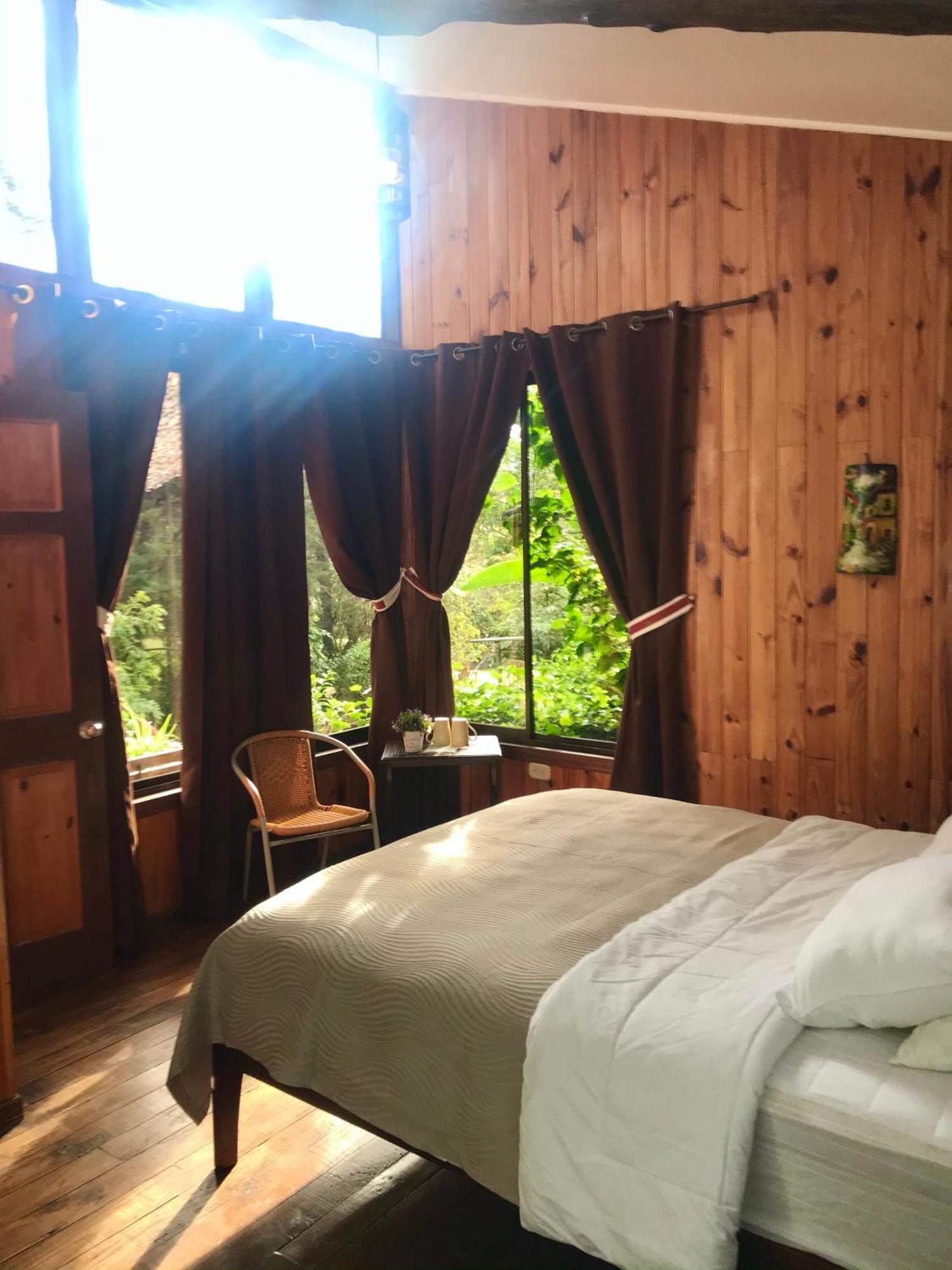 Yerbabuena Lodge Monteverde Oda fotoğraf